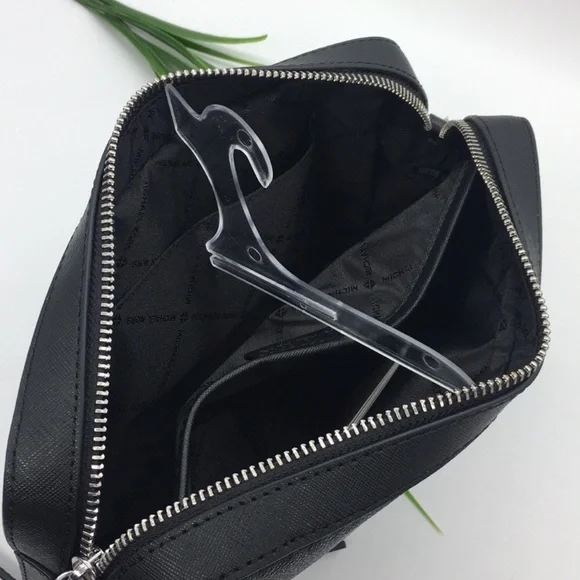 MICHAEL KORS JET SET ITEM LG EW CROSSBODY BLACK SIGNATURE - Picture 3 of 8